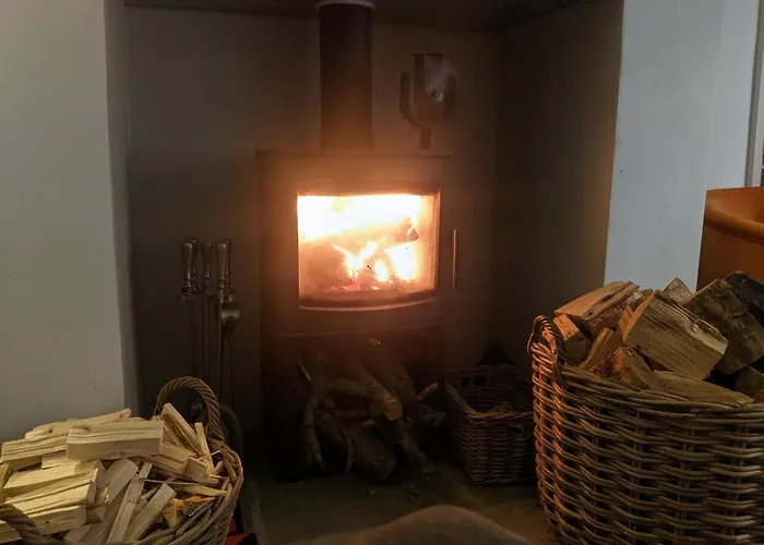 1 Hillside Leeds (West Yorkshire)